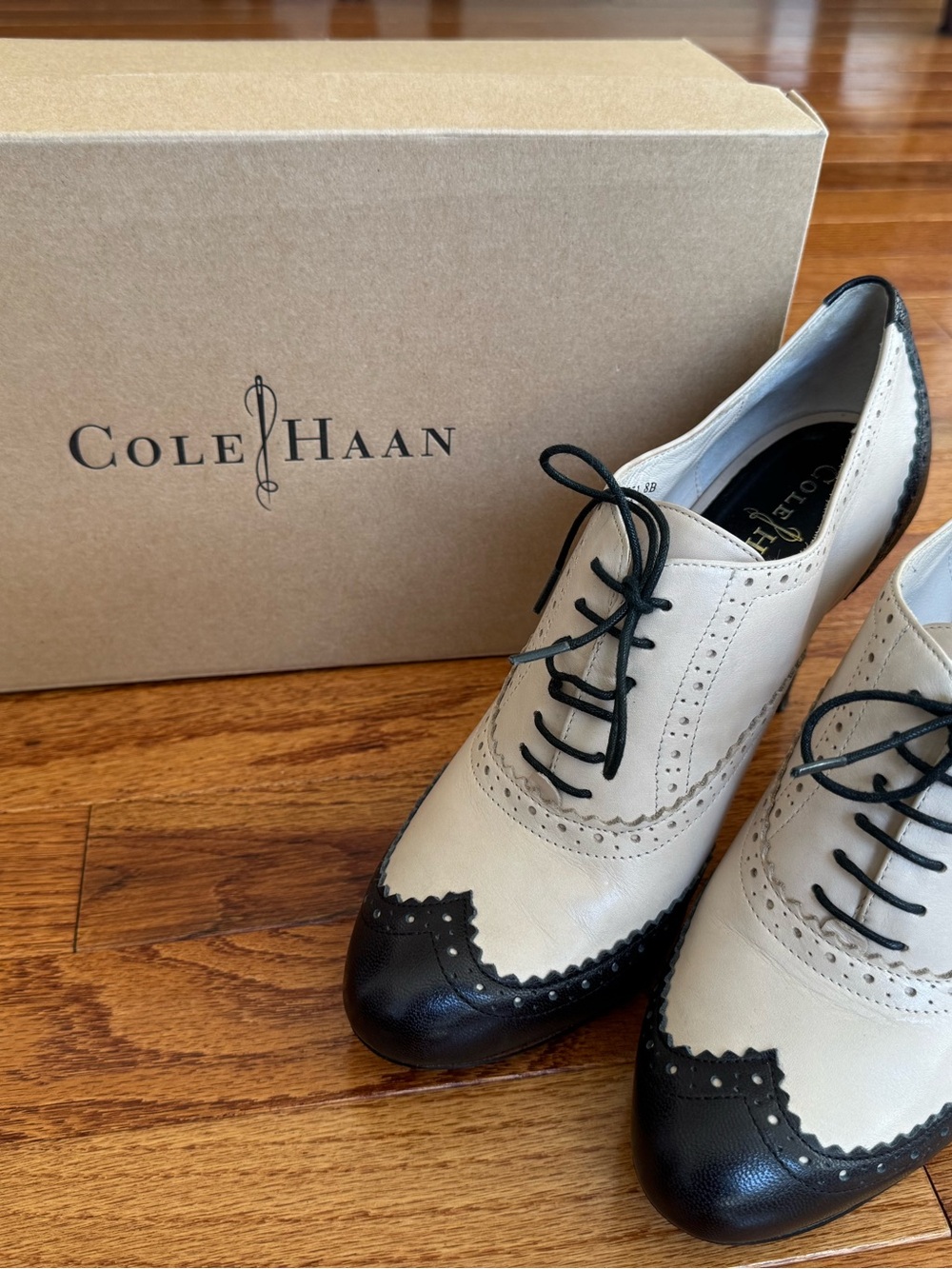 Cole Haan with Nike Air Women's Two-Tone Lace-Up Oxford Boots - Cream & Black